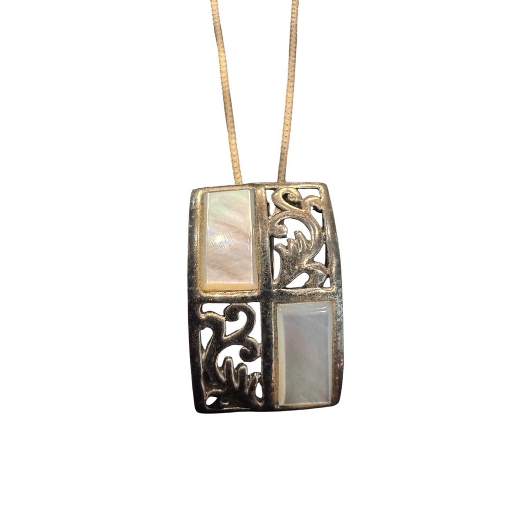 Vtg 925 Sterling Silver Deco Box Chain Italy W/Mother Of Pearl Pendant  9"